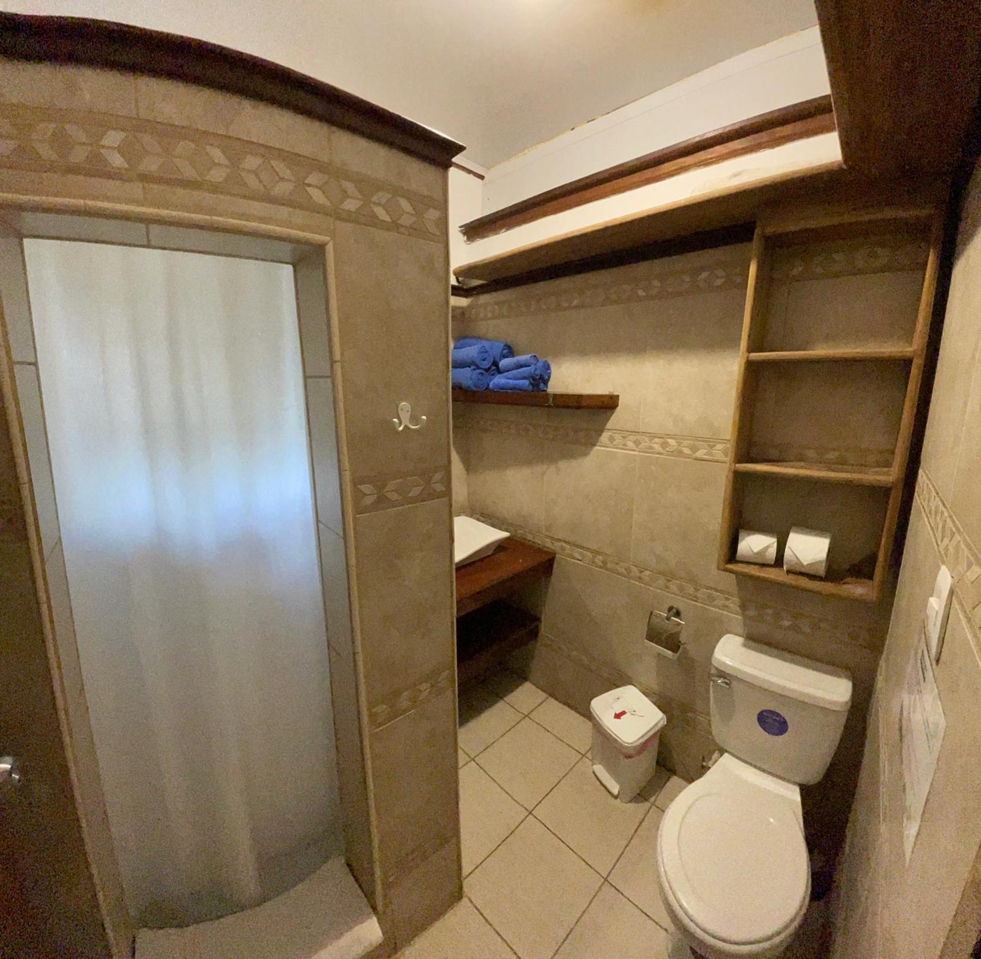 Casa Blanca Beachfront House With Shared Pool Access Pangea Lodge 曼萨尼约 外观 照片