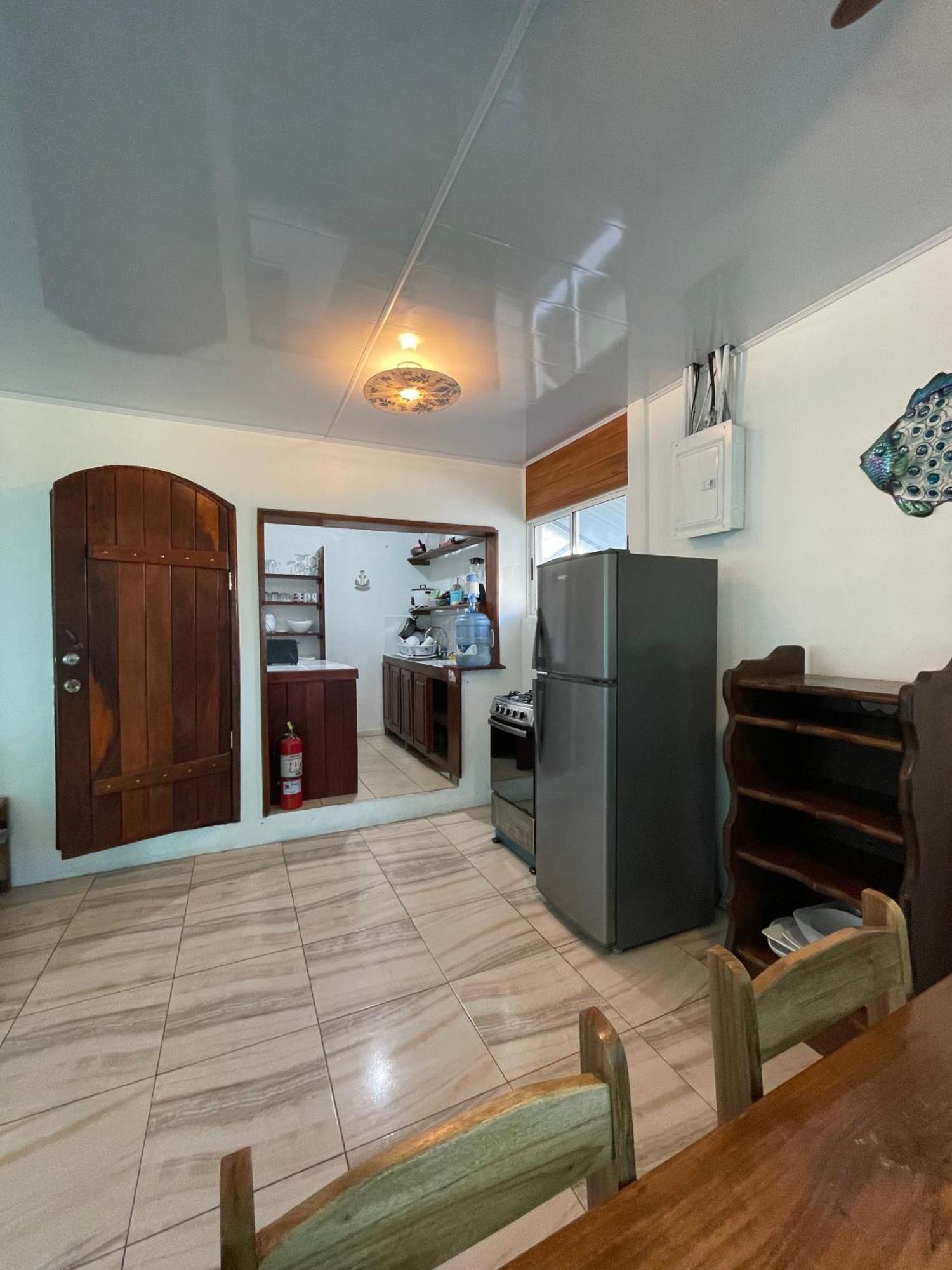 Casa Blanca Beachfront House With Shared Pool Access Pangea Lodge 曼萨尼约 外观 照片